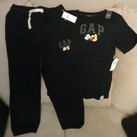 🖤NWT BLACK GAP x DISNEY MICKEY MOUSE SHIRTSLEEVE JOGGER SET🖤 - Picture 1 of 9